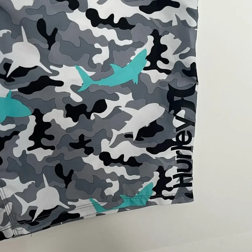 Hurley boys board